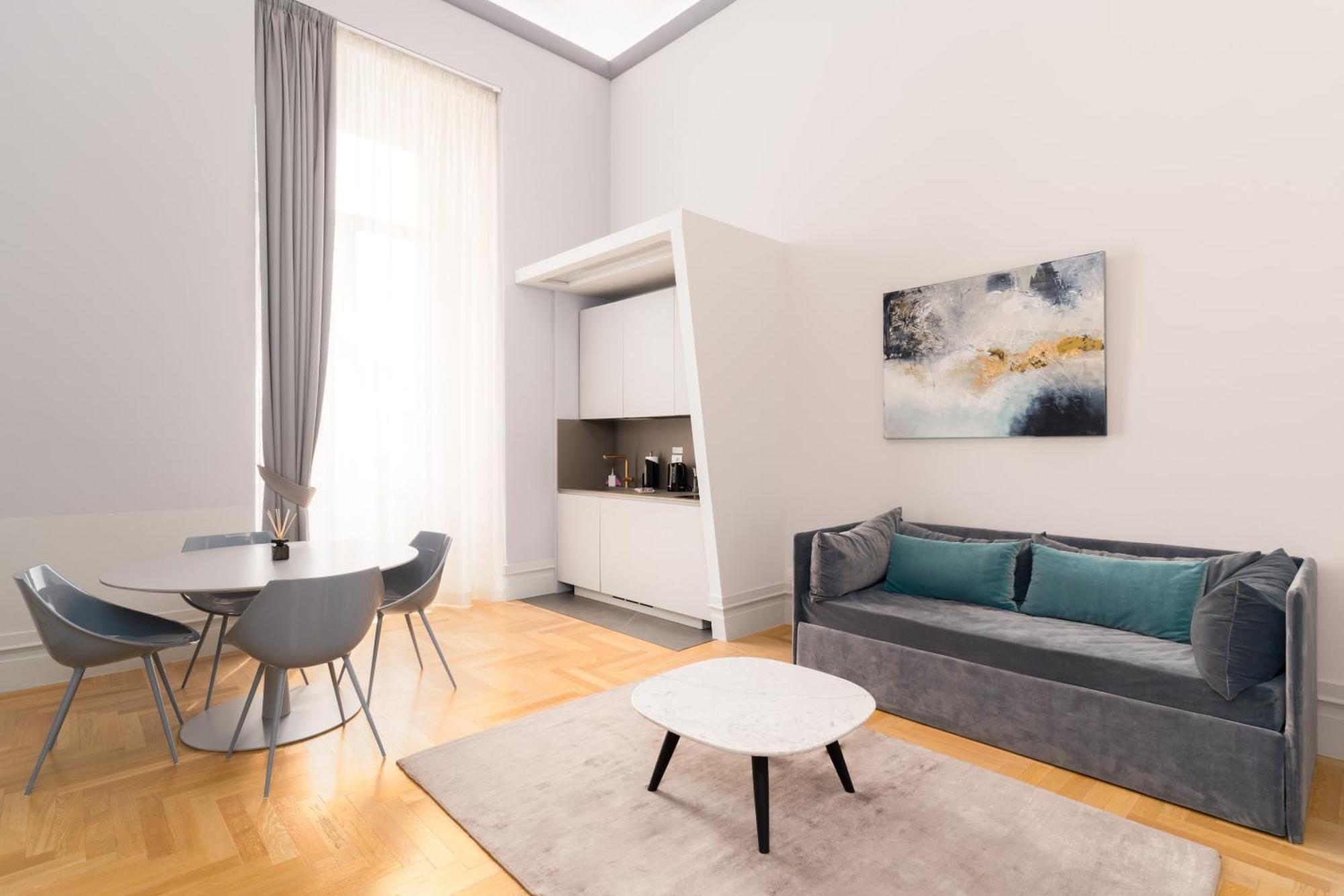 Limehome Lecce Palazzo Bn Exterior photo